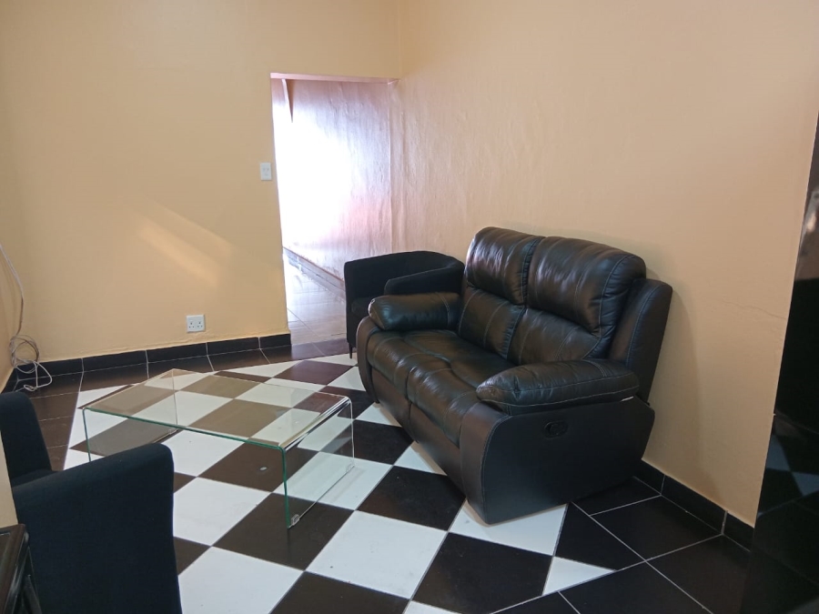 To Let 2 Bedroom Property for Rent in Mowbray Western Cape